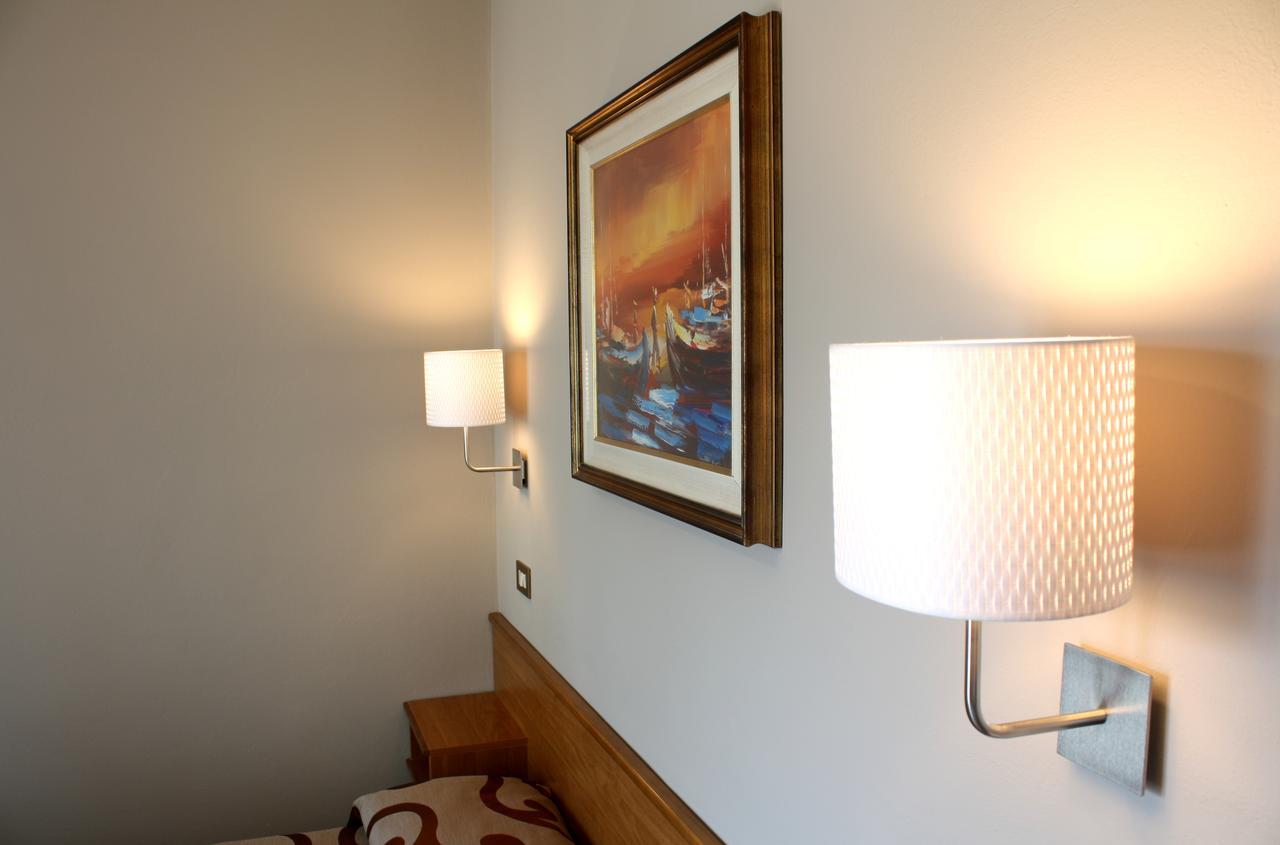 Hotel Helga Caorle Bagian luar foto