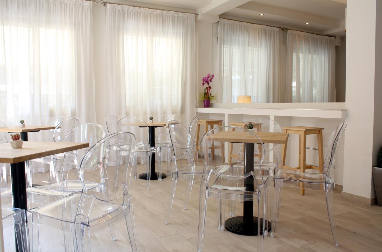 Hotel Helga Caorle Bagian luar foto