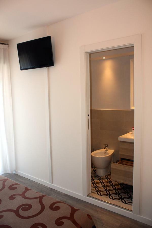 Hotel Helga Caorle Bagian luar foto